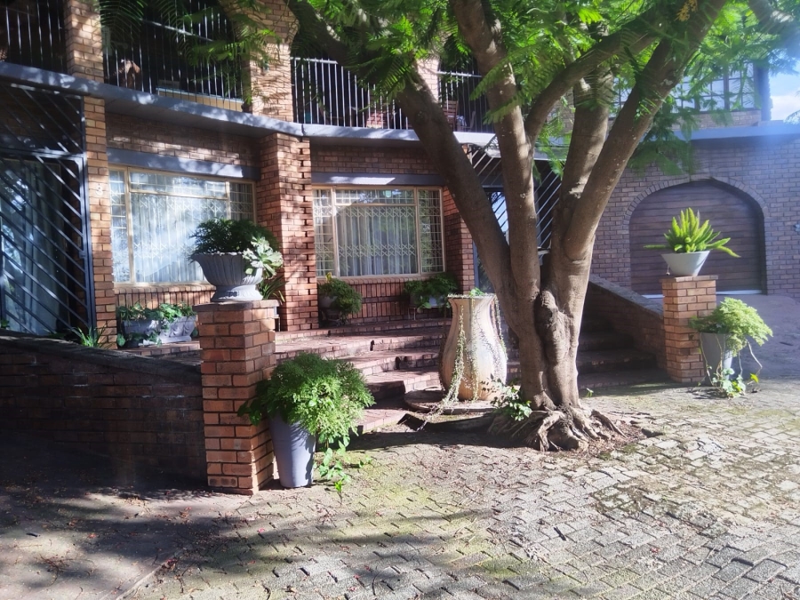 4 Bedroom Property for Sale in Elandsrand North West